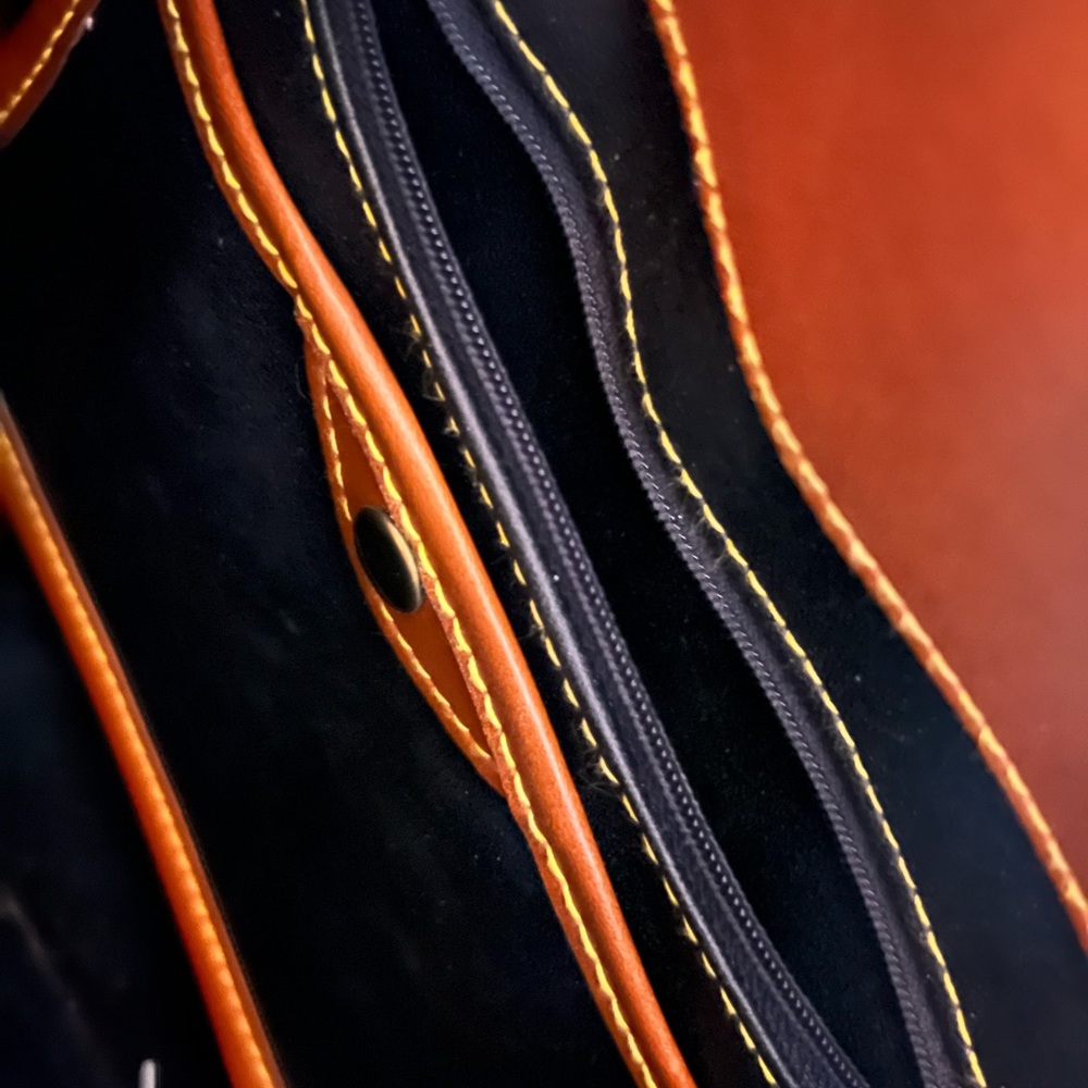 Black and Brown Doctors Bag - Picture 13 of 14